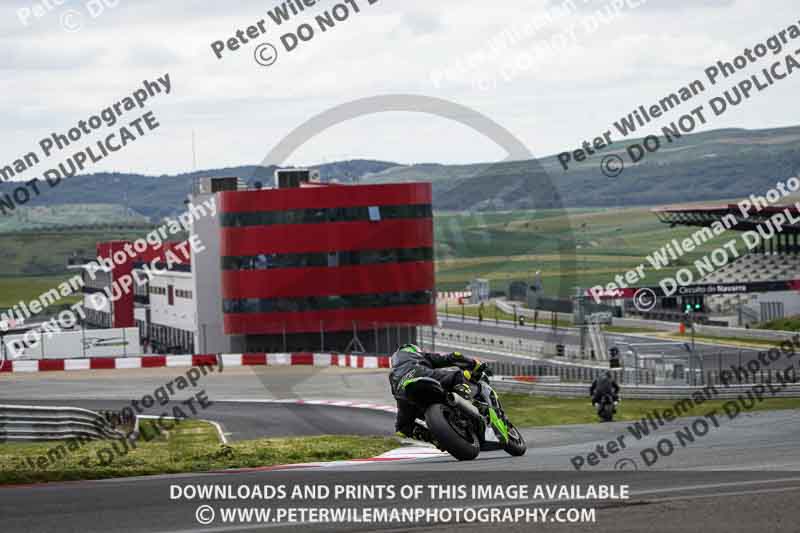 cadwell no limits trackday;cadwell park;cadwell park photographs;cadwell trackday photographs;enduro digital images;event digital images;eventdigitalimages;navarra;no limits trackdays;peter wileman photography;racing digital images;trackday digital images;trackday photos